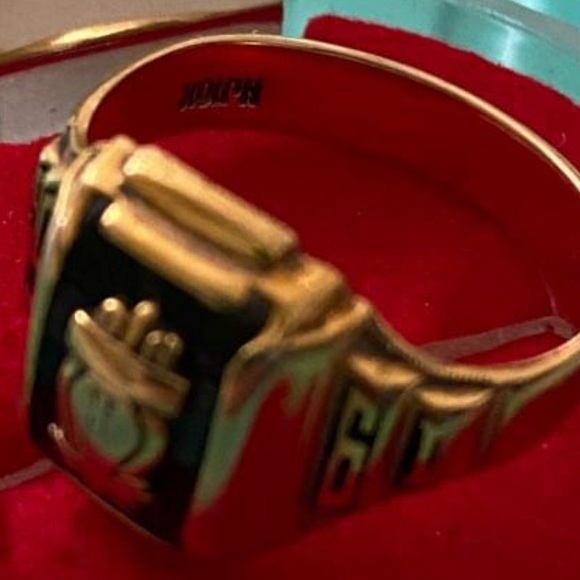 Class Ring 1956 10k Gold Ring Size 6 Weight 5.57 Grams For Men Or Women….